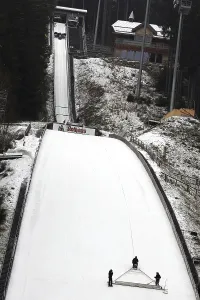 The preparation of the large Hochfirst ski jump in Titisee-Neustadt was largely completed on Wednesday
