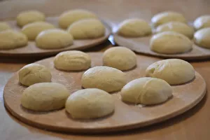 Preparation of steam noodles in