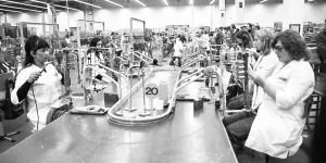The production of electronic devices by female workers at the Siemens company on 23