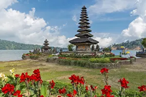 Category Buddhism Prints: Pura Ulun Danu Bratan, attraction