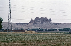 Qalʿat ar-Rahba Castle, Arab castle on the edge of the Euphrates Valley, al-Mayadin, Syria, May 1987, vintage, retro, old, historical, Asia