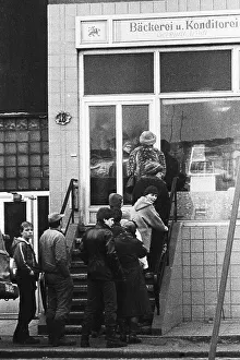 Queue in front of a bakery, City of Rostock