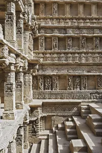 Rani ki vav, step well, stone carving