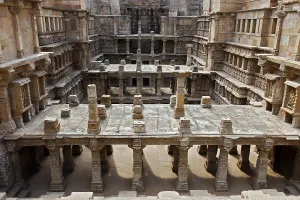 Rani ki vav, step well, stone carving