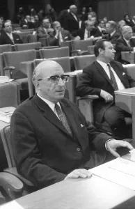 The re-election of North Rhine-Westphalia State Premier Franz Meyers (CDU)