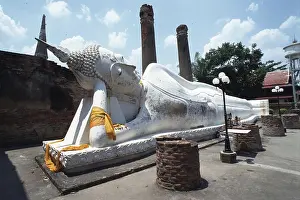 Reclining white Buddha, Wat Yai Chai Mongkhon