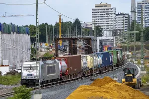Reconstruction, extension of the Emmerich-Oberhausen railway line