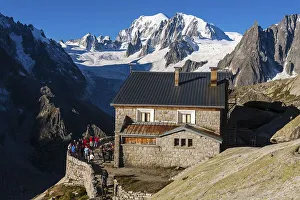 Refuge du Couvercle, Mont Blanc at back