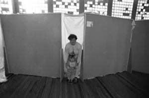 The refugees in 1990 were the resettlers from the territory of the GDR