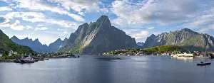 Reine, Reinefjord with mountains