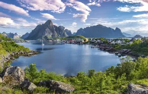 Reine, Reinefjord with mountains