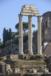 Remaining three pillars of Dioscuri Temple Temple of Castor and Pollux
