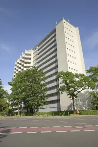 Residential building, high-rise on Rathenauplatz