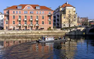 Residential building on the Spree