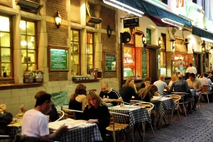 Restaurant Chez Leon in the evening