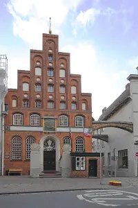 Restaurant Schiffergesellschaft with stepped gable