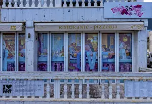 Retail, not yet open gastronomy