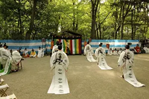 Return of the procession to the Shimogamo shrine