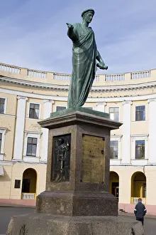 Richelieur Monument, Statue of the Duke de Richelieur