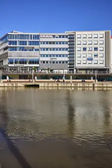 River Saar, Cafe and Bar Celona