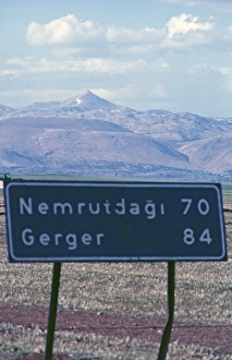 Road sign, 70 kilometres to Mount Nemrut DaGIJ