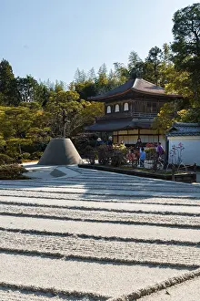Rock garden, Zen garden with Mount Fuji replica