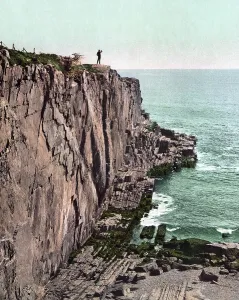 Rocky coast, cliff, Sea Wall in Bald Head Cliff