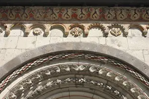 Romanesque frieze above the portal on the west side of the Paradies