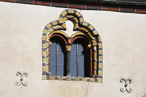 Romanesque residential building (residence of the canons) Window detail