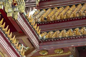 Roof decoration at the Uposatha Hall