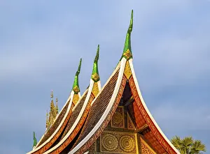 Roof of Wat Xieng Thong Sim ordination hall