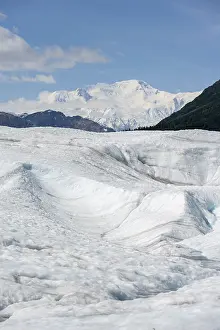 Root Glacier glacier and mountain peak Mount Blackburn