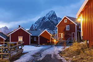 Rorbuer fishing houses, Reine village