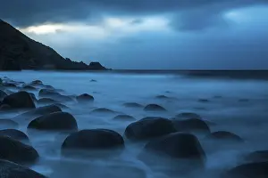 Round stones on the beach of Utakleiv