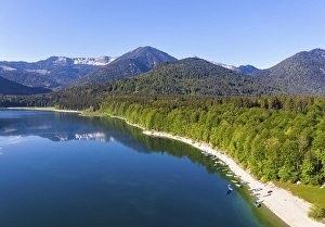 Category Mountain Landscapes Prints: Rowing boats at the lakeside, Sylvensteinsee