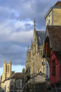 Rue Georges Clemenceau with Saint-Urbain Basilica