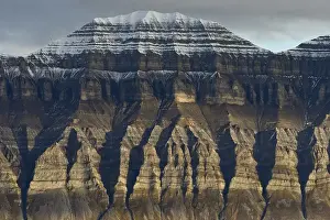 Category Scandinavia Prints: Rugged mountains, Isfjorden, Spitsbergen