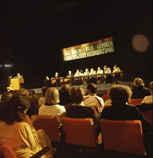 Ruhr area, GEW trade union, teachers demand reduction of working hours