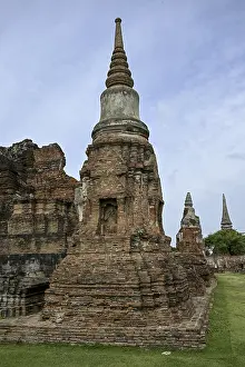 Ruined temple in Wat Mahathat, Temple of the Great and Holy Relic