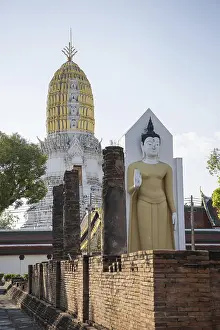 Ruins of Phra Attharos or Wat Yai in the city of Phitsanulok in Thailand