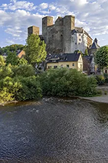 Runkel Castle, hilltop castle from the high Middle Ages