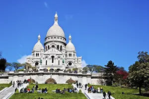 The Sacre Coeur church on Montmartre in Paris
