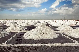 Salt mine at Sambhar Lake in daytime