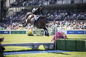 Category Historic EN Prints: Sameh El Dahabn of Great Britain and riding WKD Toronto compete in the first round of the 1