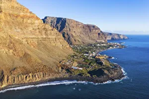 Sand beach Playa del Ingles, La Playa and Vueltas in Valle Gran Rey