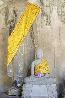 Sandstone Buddha statues, (Bhumispara mudra: Buddha Gautama in the moment of enlightenment)