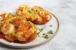 Sandwiches with shrimp and cheese