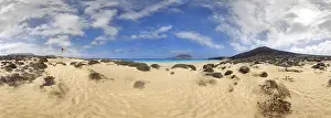 Sandy beach of Playa de las Conchas