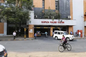 Sanpada railway station, Navi Mumbai