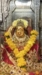 Saraswati statue in kalbadevi temple